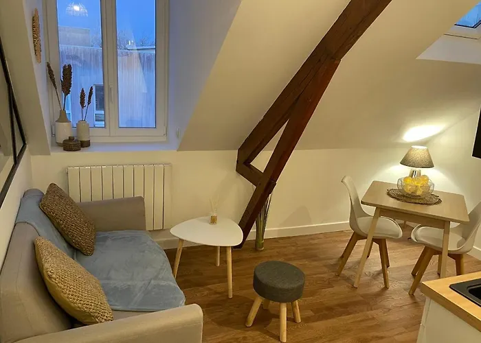 L\'Amiral N5 T2 Dernier Etage Bylocly